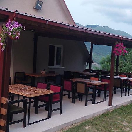 Vila Etno Selo -Sapat- Savnik Exteriér fotografie